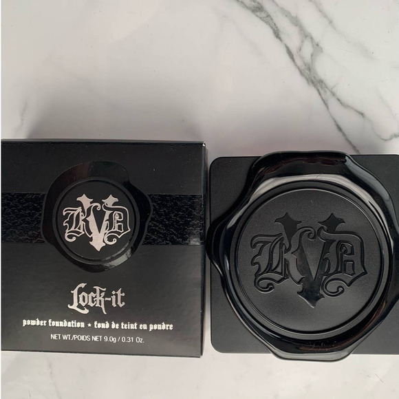 KVD Beauty Lock-It Powder‎ Foundation - Picture 2 of 6